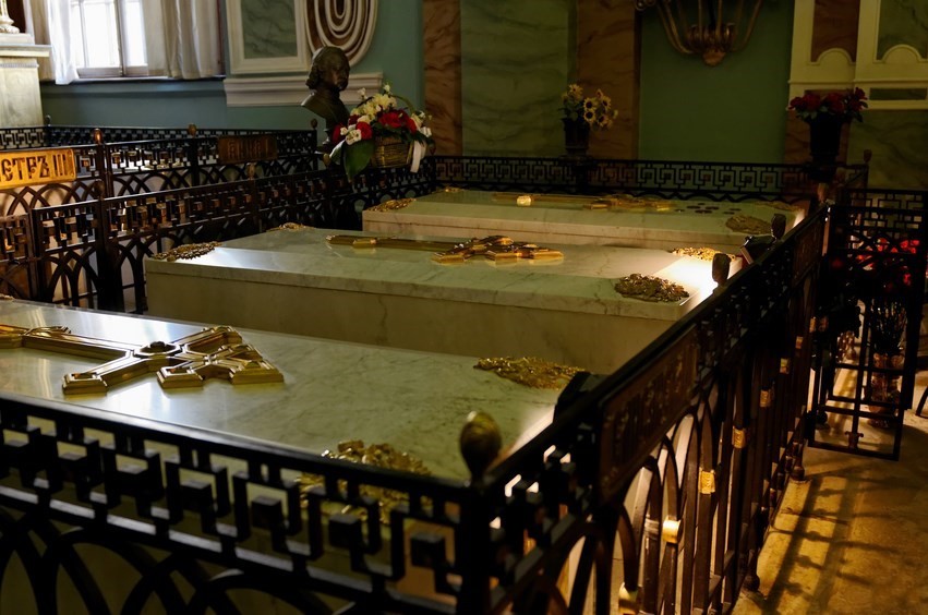 cathédrale Pierre-et-Paul, où sont enterrés tous les empereurs russes 