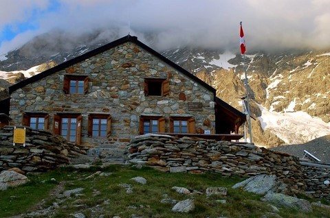 Cabane d'Arpitettaz - 2786 m 