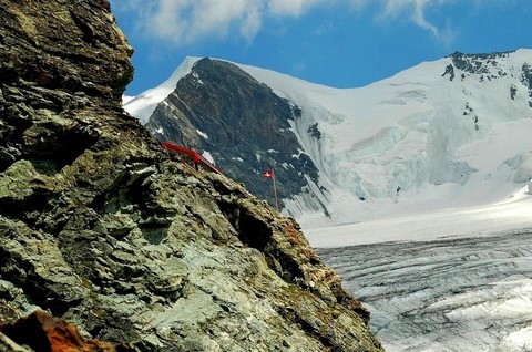 Cabane de Tracuit - 3256 m - Bishorn - 4153 m 